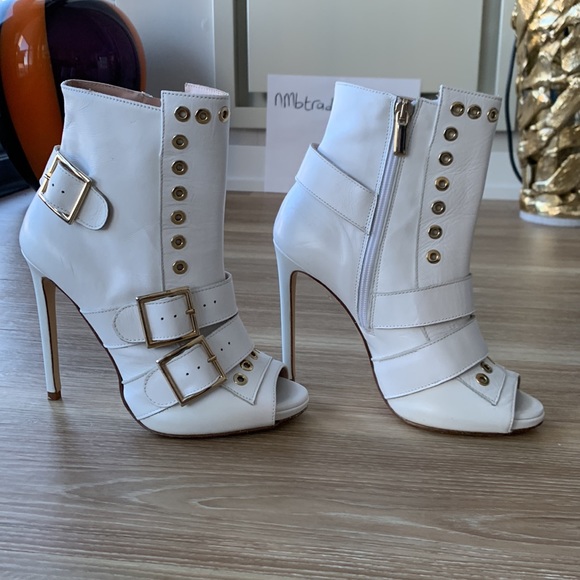 Spazio Moda white genuine leather leather straps and buckle peep toe bootie - Picture 5 of 16